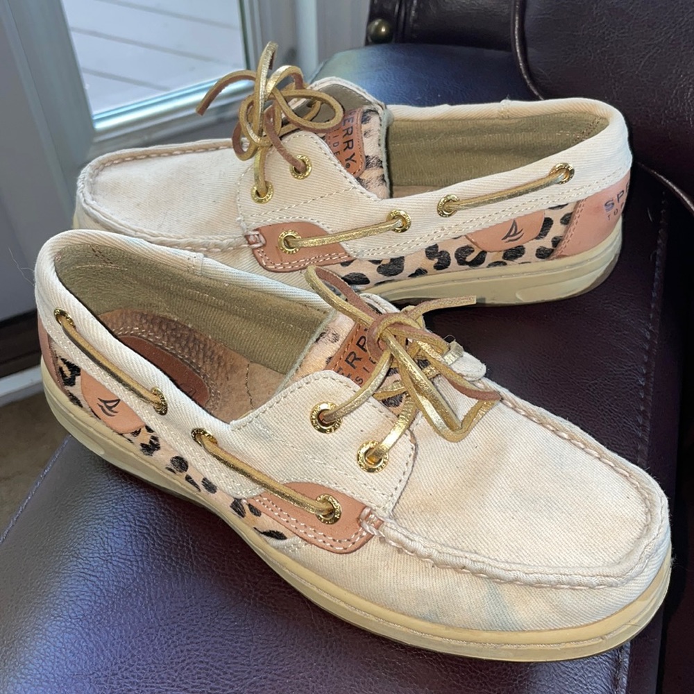 SPERRY BOAT SHOES!  TOP-SIDER SHOES! Size: 5.5